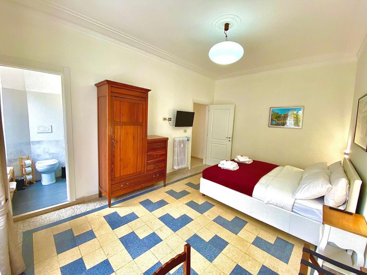 Domus Delphi Apartment *